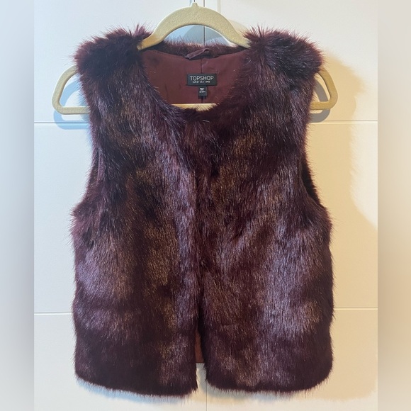 Topshop Burgundy Faux Fur Vest - Picture 1 of 7